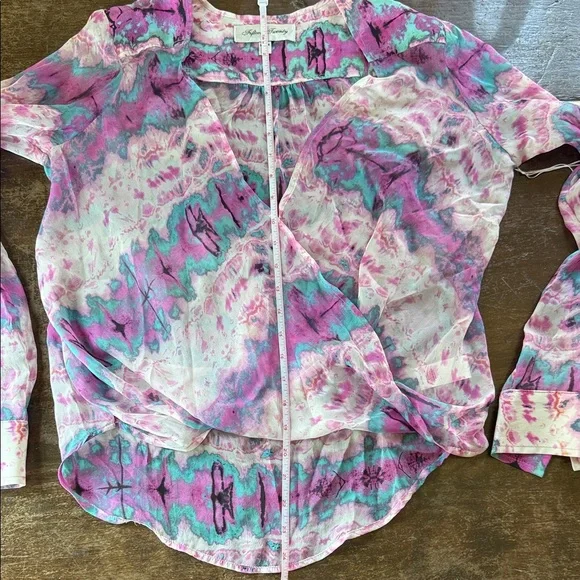 100% silk Fifteen Twenty Pink and Purple Wrap Blouse - Picture 2 of 8